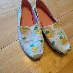 Toms women's shoes